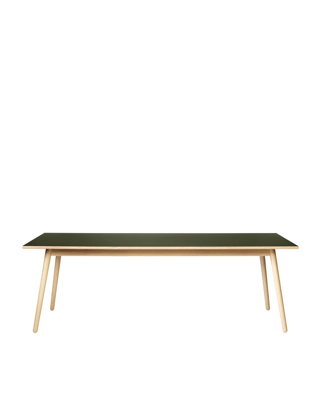 FDB Møbler C35 Dining Table Series โต๊ะไม้โอ๊กดีไซน์ปี 1957 โดย Poul M. Volther พร้อมตัวเลือกท็อปไม้โอ๊กและลิเนเลียม หลายขนาดและแผ่นต่อโต๊ะ (extension leaves)