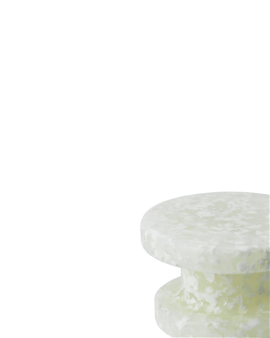 ของตกแต่งตั้งโต๊ะรูปเก้าอี้สตูล Normann Copenhagen Bit Stool Miniature สีขาว ผลิตจากพลาสติกรีไซเคิล