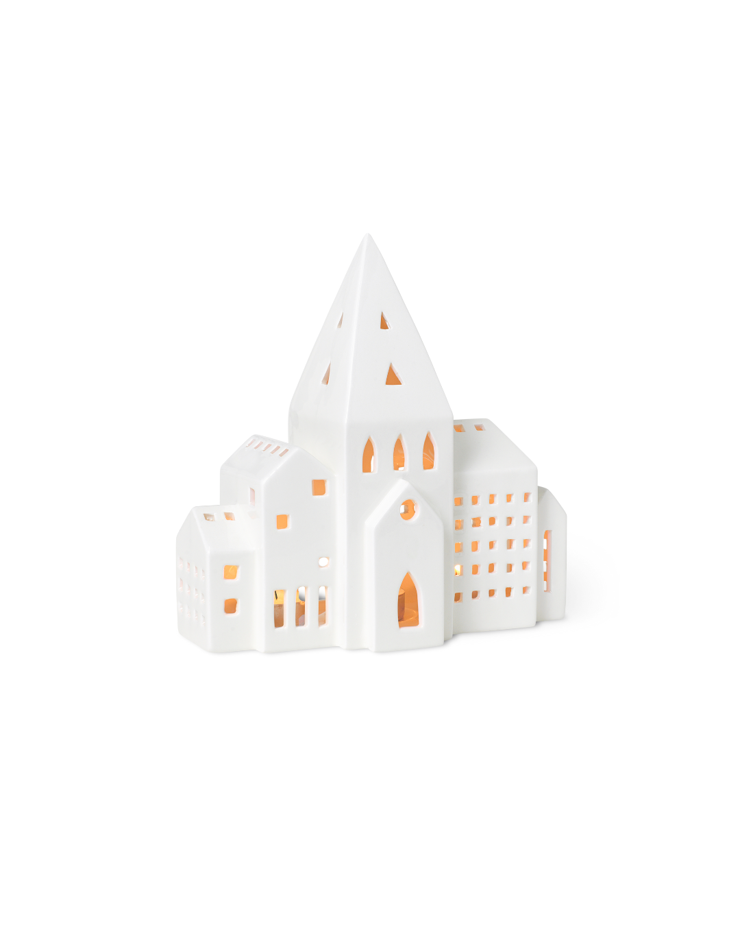 โคมเทียนเซรามิก Kähler Urbania รูปบ้านสีขาว ช่องหน้าต่างเจาะมือ ให้แสงอบอุ่นผ่านช่องหน้าต่าง เติมบรรยากาศอบอุ่นในบ้าน งานออกแบบเดนมาร์กสไตล์มินิมอล จัดจำหน่ายโดย Old Pine Trees