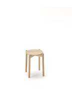 Karimoku New Standard Castor Stool Plus สตูลไม้โอ๊คทรงเรียบวางซ้อนเก็บได้