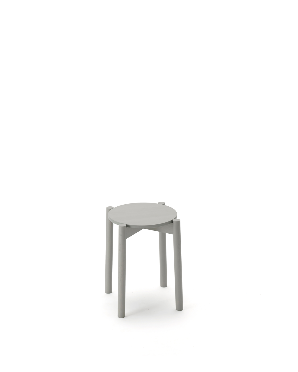 Karimoku New Standard Castor Stool Plus สตูลไม้โอ๊คทรงเรียบวางซ้อนเก็บได้