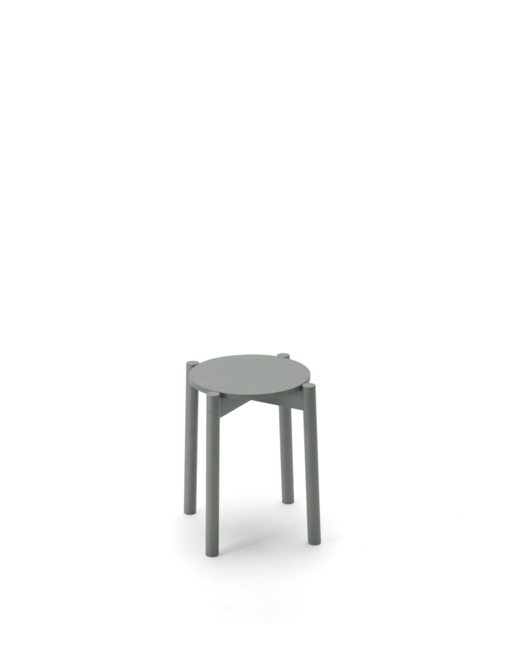 Karimoku New Standard Castor Stool Plus สตูลไม้โอ๊คทรงเรียบวางซ้อนเก็บได้
