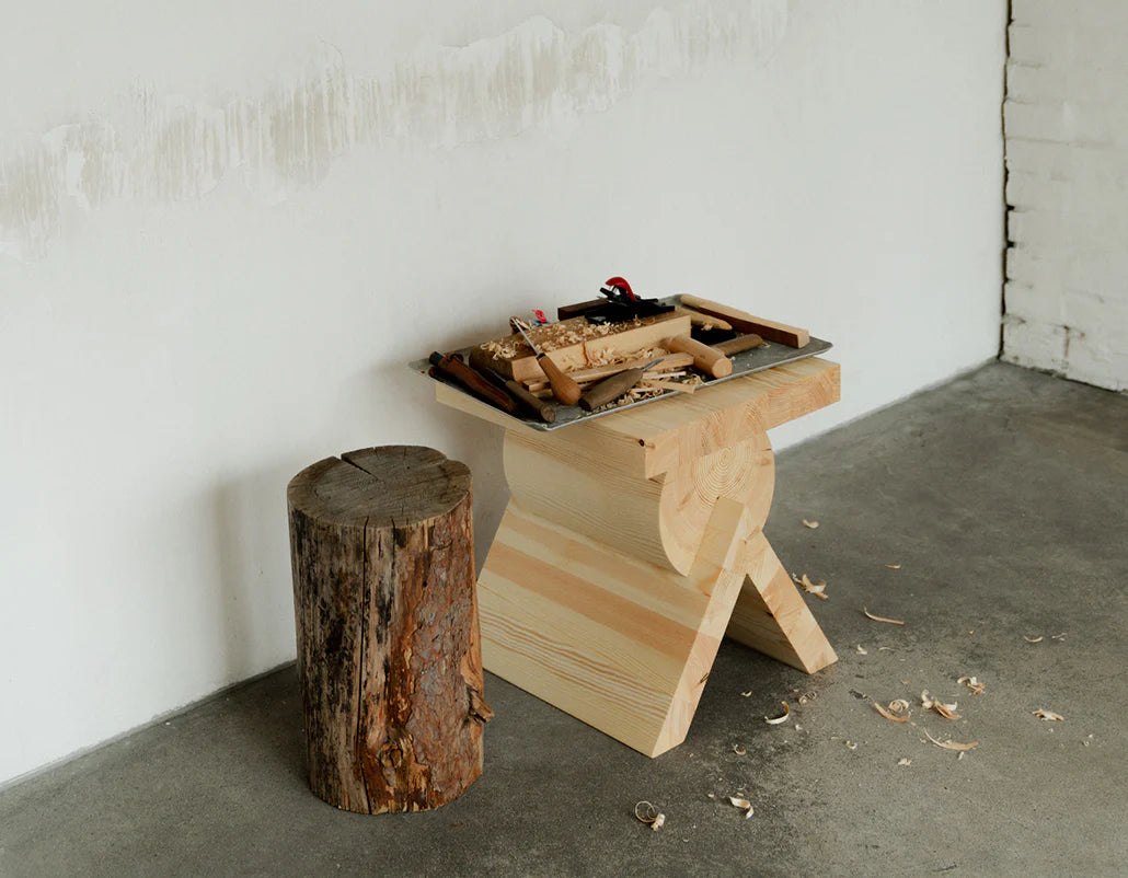 Vaarnii 006 AA Side Table โต๊ะข้างไม้ pine โครงสร้างซ้อนชั้นรูปทรงกะทัดรัด