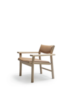 Nikari Akademia Lounge Chair เก้าอี้ lounge chair โครง oak พร้อม upholstered seat และ solid oak backrest ออกแบบโดย Wesley Walters และ Salla Luhtasela