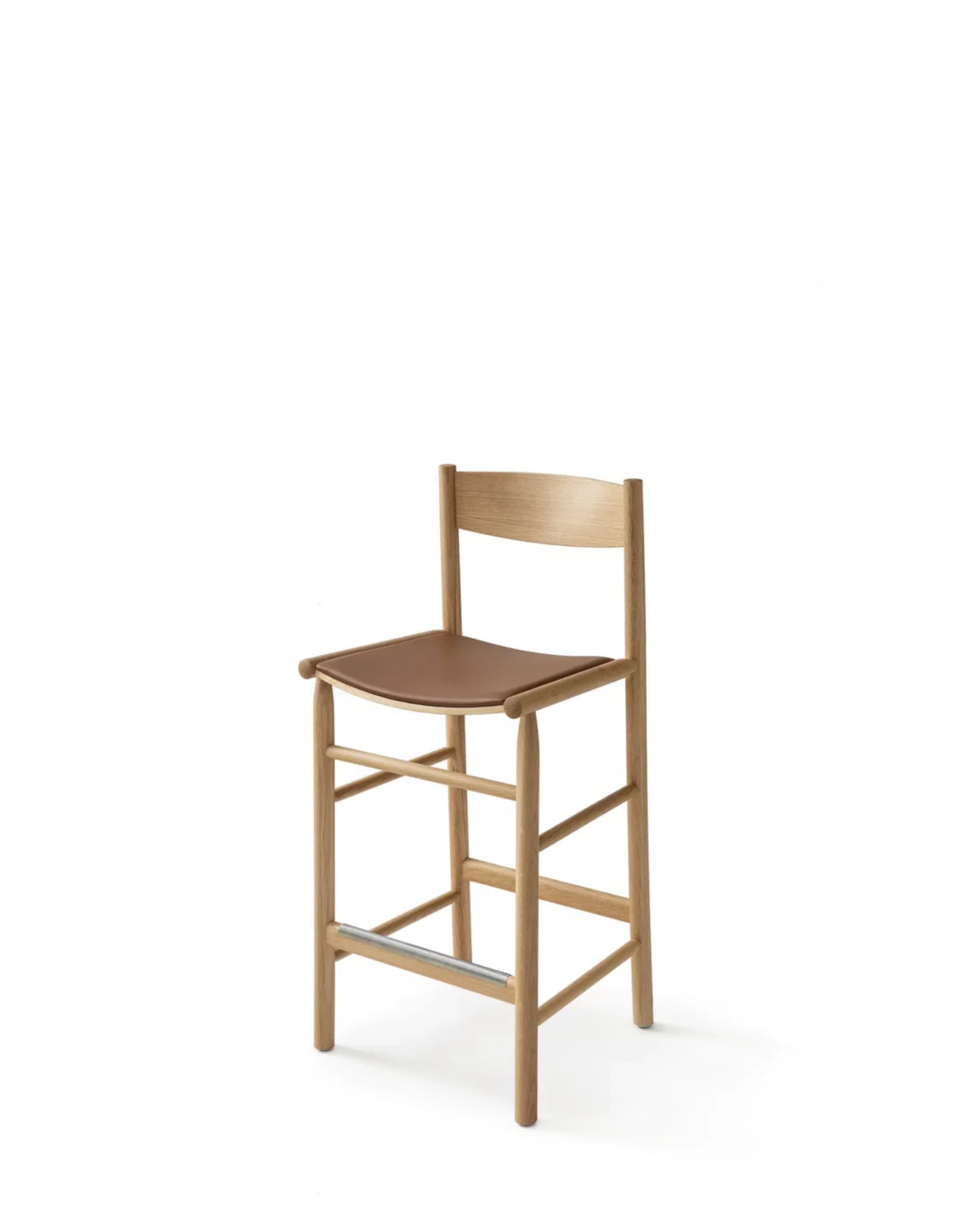 Nikari Akademia High Chair เก้าอี้สูง oak หรือ ash มีให้เลือกความสูง 65 และ 75 cm ออกแบบโดย Wesley Walters และ Salla Luhtasela