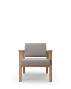 Nikari Archetyp Lounge Chair lounge chair โครง birch, ash หรือ oak พร้อม upholstered seat และ backrest มีทั้งรุ่น Lounge และ Lobby ออกแบบโดย Jasper Morrison