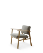 Nikari Archetyp Lounge Chair lounge chair โครง birch, ash หรือ oak พร้อม upholstered seat และ backrest มีทั้งรุ่น Lounge และ Lobby ออกแบบโดย Jasper Morrison