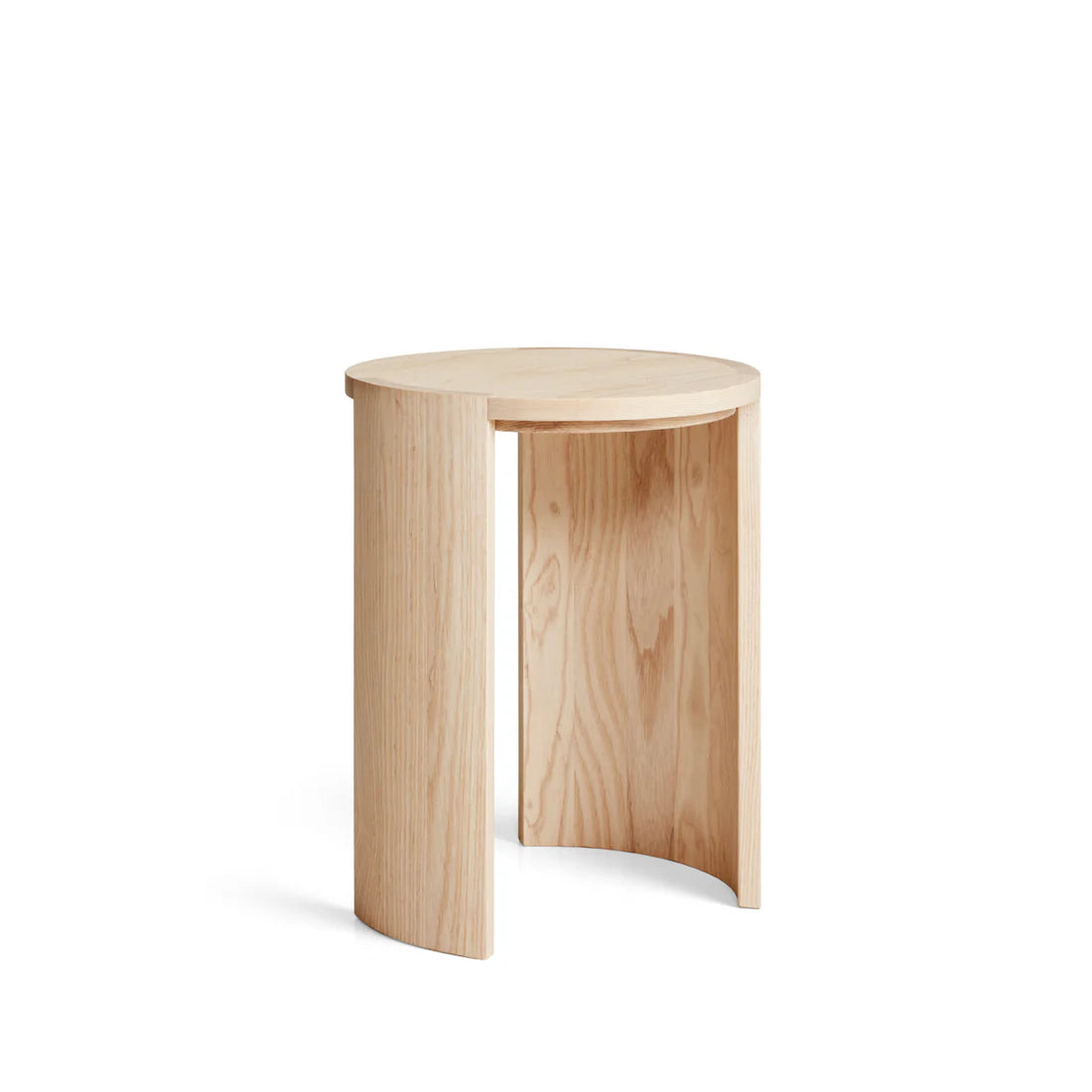 Made by Choice AIRISTO Side Table / Stool เฟอร์นิเจอร์ multifunctional ไม้ ash พร้อม asymmetric foot structure ออกแบบโดย Joanna Laajisto