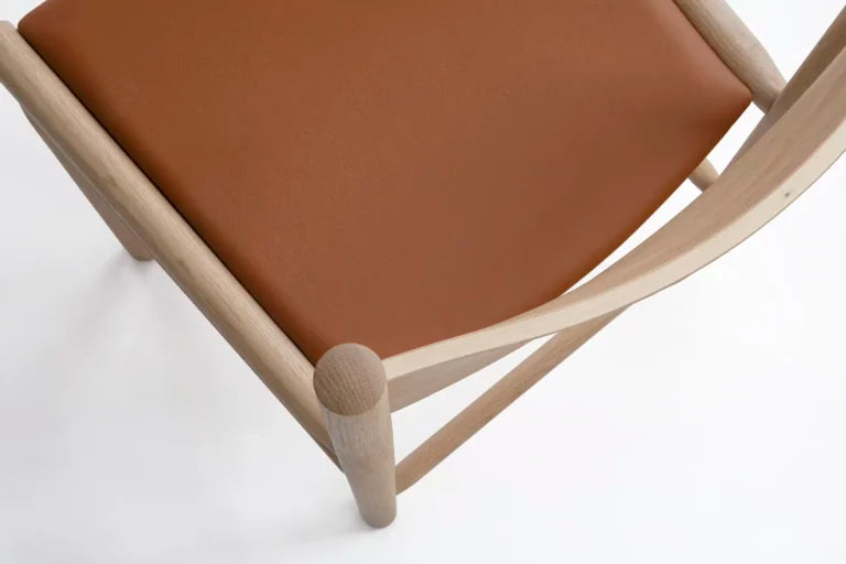 Akademia Dining Chair