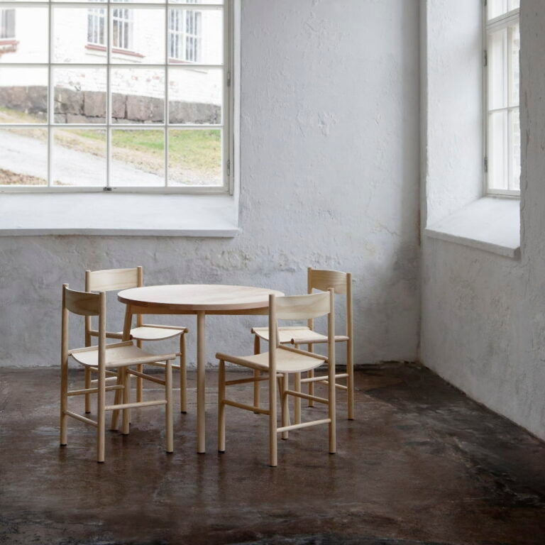 Akademia Dining Chair