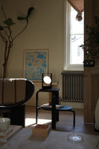 Case Furniture Altura Step Stool สตูลสองระดับ สี Oak และ Black ใช้เป็นสตูลปีน ชั้นวาง หรือโต๊ะข้าง ดีไซน์มินิมอลและแข็งแรง