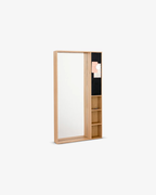 Arca Wall Box Medium จาก Case Furniture ผลิตจากไม้โอ๊คแท้ มีกระจก ช่องจัดเก็บของ ชั้นวาง และบอร์ดแม่เหล็กสำหรับติดโน้ต ช่วยจัดระเบียบพื้นที่บนผนัง จำหน่ายโดย Oldpinetrees