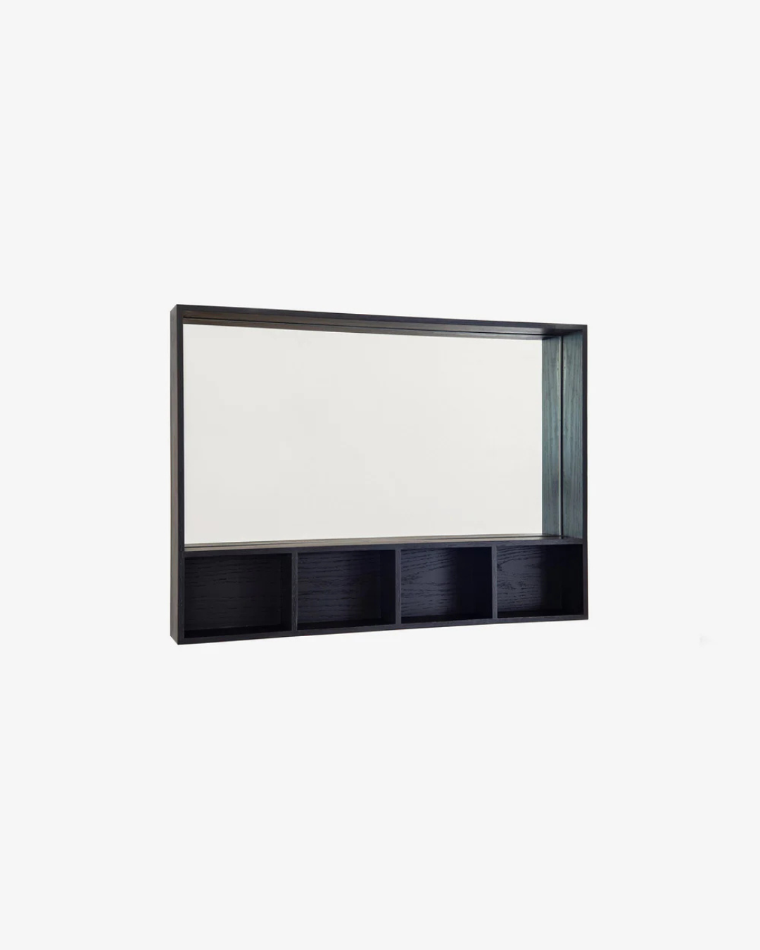 จัดระเบียบพื้นที่ของคุณด้วย Arca Wall Box Small ดีไซน์สง่างามโดย David Irwin Case Furniture ผลิตจากไม้โอ๊คหรือไม้วอลนัทแท้ มาพร้อมกระจก ชั้นวาง และช่องจัดเก็บของในตัว จำหน่ายโดย Oldpinetrees 