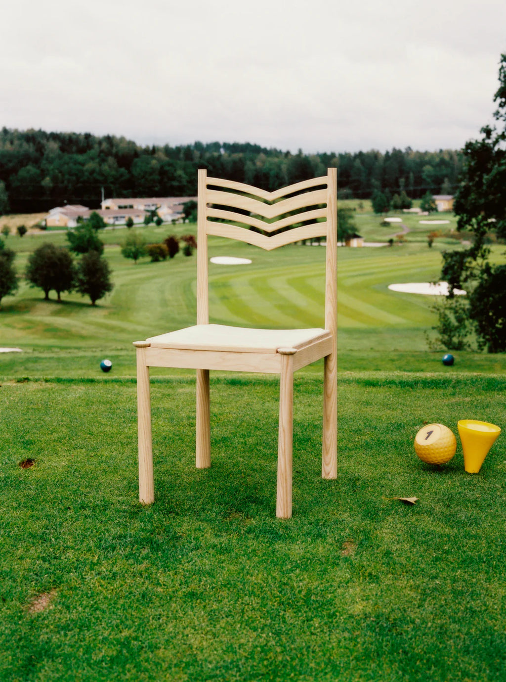Made by Choice WIURILA Chair เก้าอี้ไม้ ash พร้อม wing-shaped backrest ออกแบบโดย Bernadotte & Kylberg