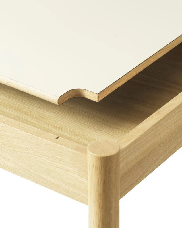 FDB Møbler C44 Coffee Table โต๊ะกลางไม้ oak พร้อมท็อป FENIX laminate พลิกใช้งานได้ ออกแบบโดย Jørgen Bækmark
