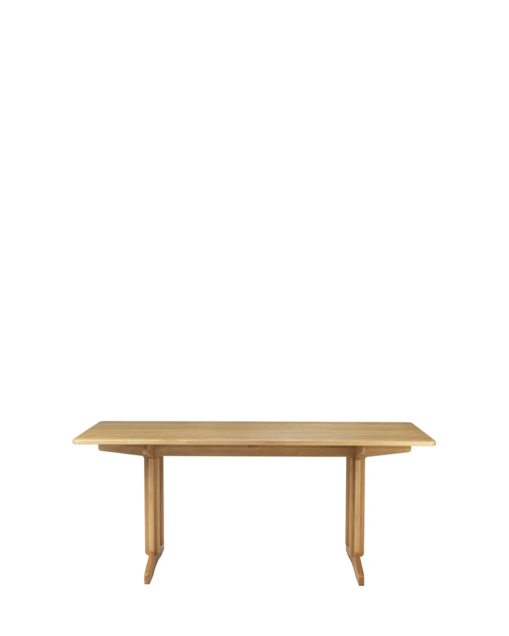 C64 Shaker Table โดย Børge Mogensen โต๊ะไม้ solid oak พร้อมฐาน cross base แข็งแรง รองรับ extension leaf เหมาะสำหรับโต๊ะอาหาร ใช้งานจริงตามแนวคิด Nordic design — OldPineTrees