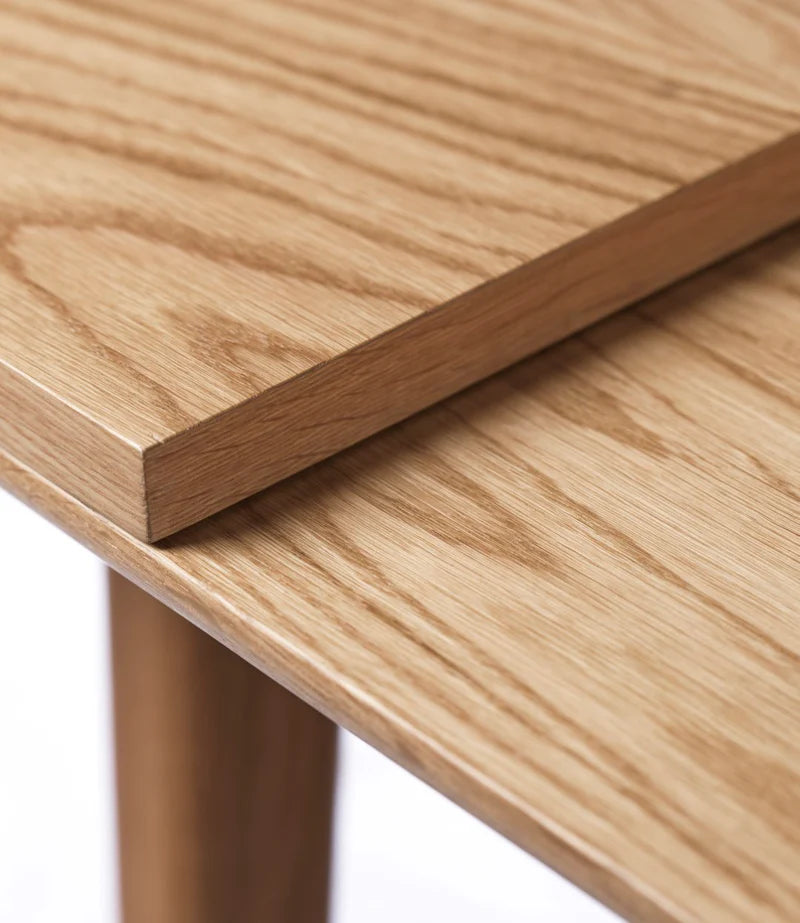 FDB Møbler C65 Åstrup Dining Table โต๊ะกินข้าวไม้ oak ขยายได้ ขาไม้ solid ออกแบบโดย Isabel Ahm