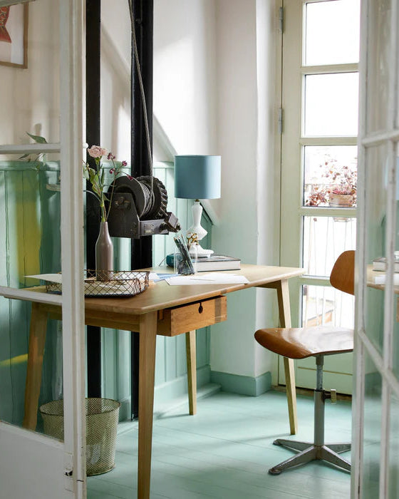 FDB Møbler C67 Butler Desk โต๊ะทำงานไม้โอ๊กดีไซน์มินิมอลโดย Foersom & Hiort-Lorenzen พร้อมลิ้นชักสอดสองด้าน มีสองขนาด 120 และ 156 ซม.