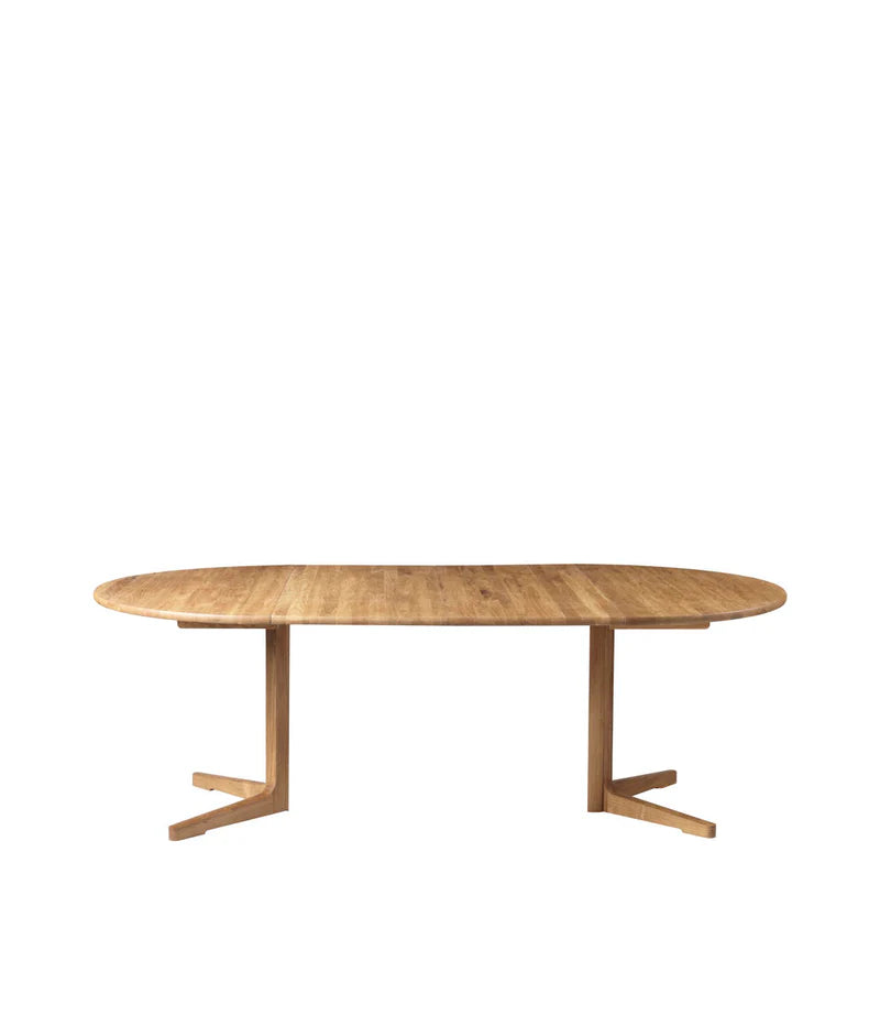 FDB Møbler C69E Ry Dining Table โต๊ะกินข้าวไม้ oak โครงสร้างฐานกลาง รองรับ extension ออกแบบโดย Nissen & Gehl