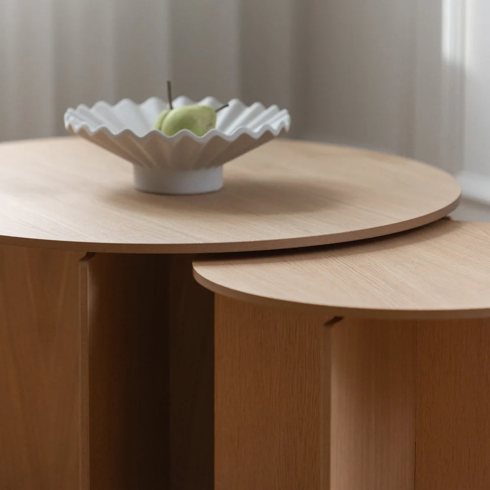 MAKE nordic CROSS Round Coffee Table โต๊ะกลางทรงกลมไม้โอ๊คดีไซน์มินิมอลโครงสร้างไขว้ ออกแบบโดย Esben Pilgaard Jørgensen