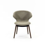 Case Furniture Ella Dining Chair เก้าอี้รับประทานอาหารดีไซน์โค้งล้อมตัว บุผ้า Fine Bouclé สี Pepper หรือ Sable พร้อมฐานให้เลือกทั้งเหล็กดำ สเตนเลส ไม้โอ๊ค และไม้วอลนัต