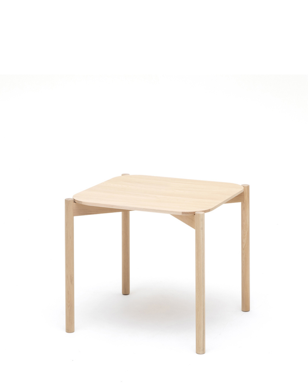 Karimoku New Standard Castor Table 75 โต๊ะไม้โอ๊คทรงสี่เหลี่ยมดีไซน์เรียบ
