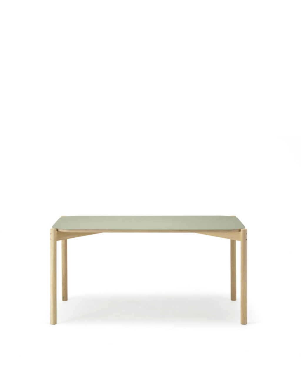 Karimoku New Standard Castor Table Linoleum 150 โต๊ะไม้โอ๊คหน้า linoleum สี olive ดีไซน์มินิมอล