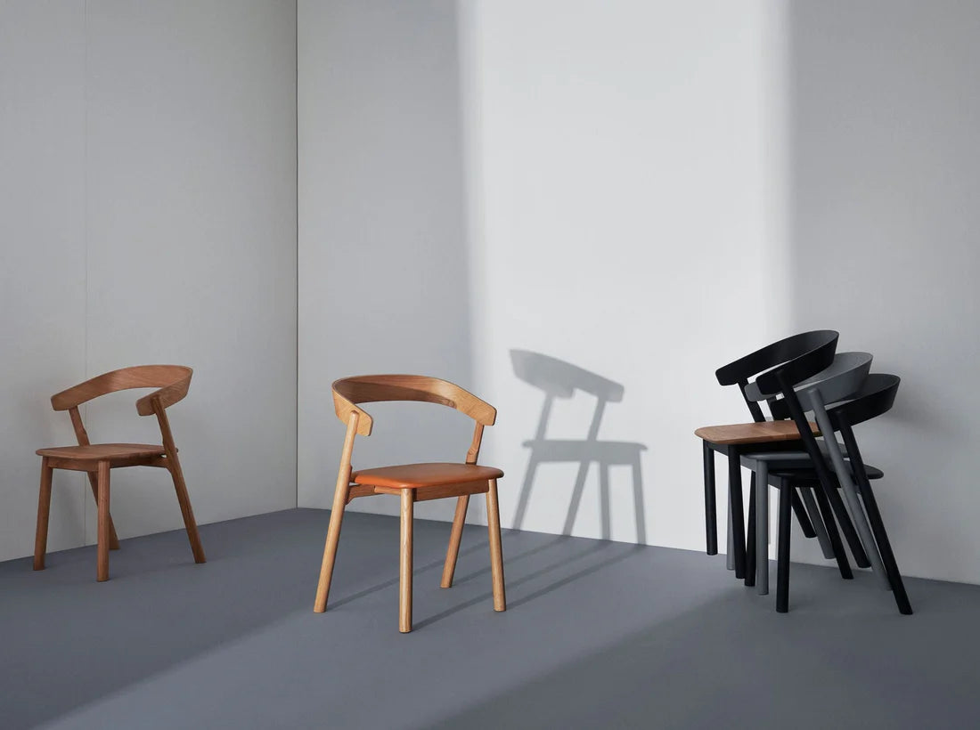 Made by Choice NUDE Dining Chair เก้าอี้ oak และ birch plywood แบบ stackable ออกแบบโดย Harri Koskinen