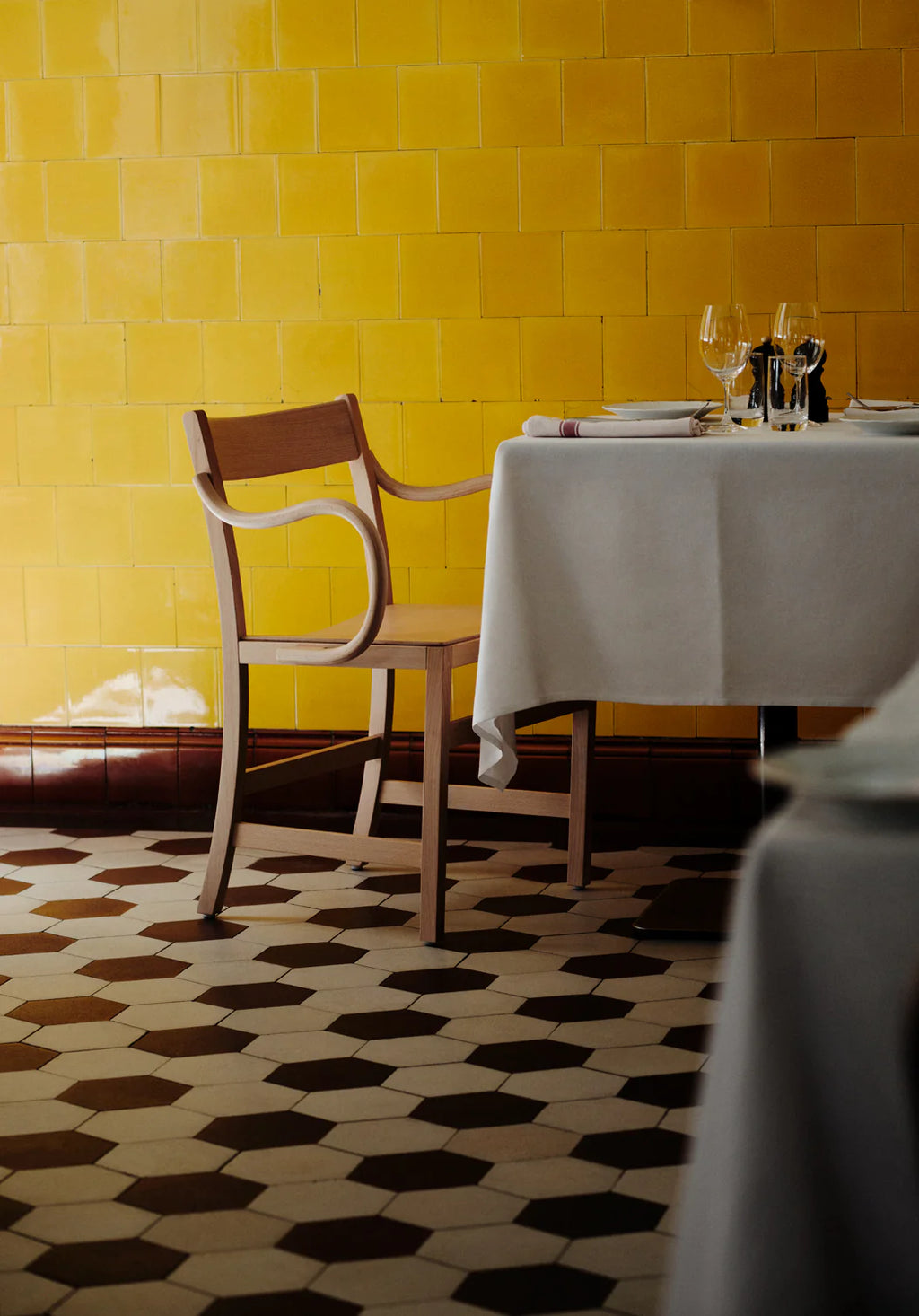 Waiter XL Chair