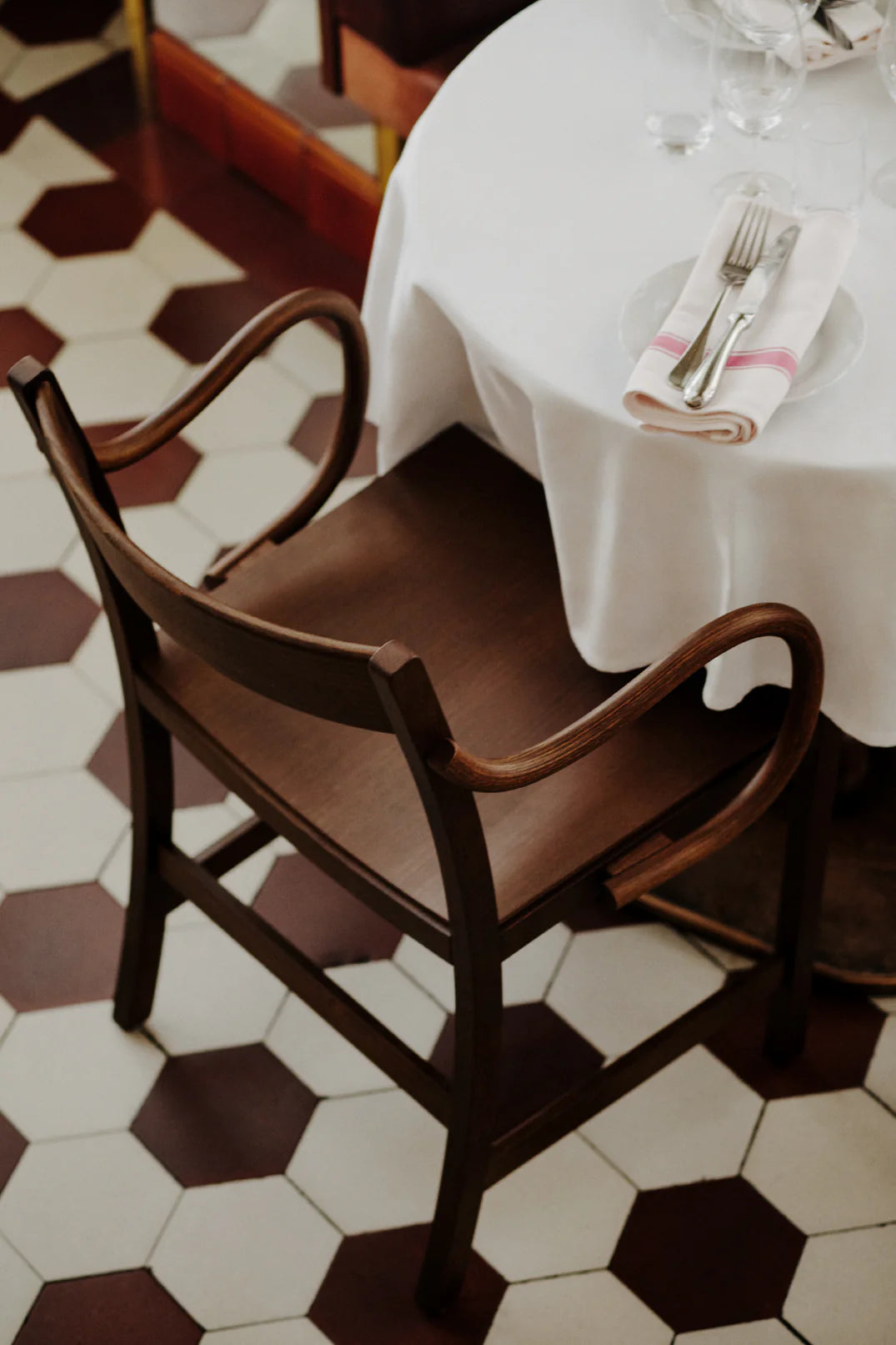 Waiter XL Chair