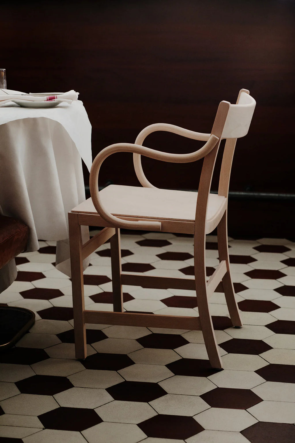 Waiter XL Chair