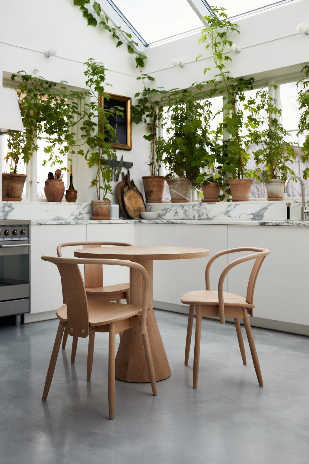 Draft Dining Table