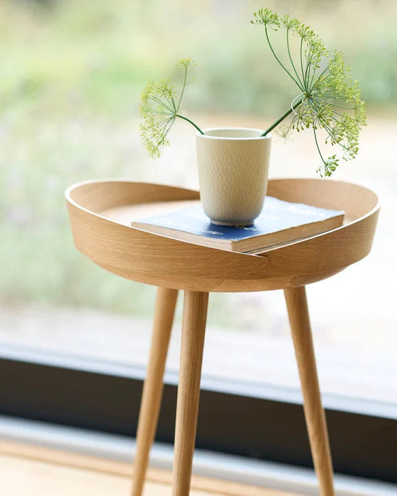 FDB Møbler D106 Bakketop โต๊ะถาดไม้โอ๊กดีไซน์มินิมอล มีสองสี Oak Nature และ Oak Black ออกแบบโดย Philip Bro