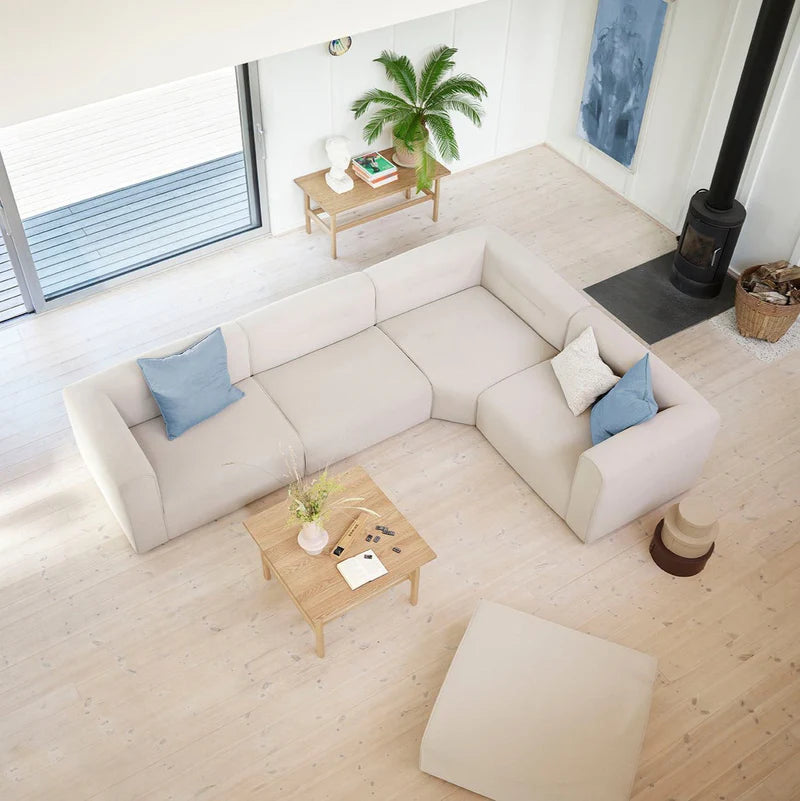 FDB Møbler D33 Coffee Table โต๊ะกลางไม้ oak มีทั้งขนาด 80x80 และ 60x120 ซม. ออกแบบโดย Jørgen Bækmark