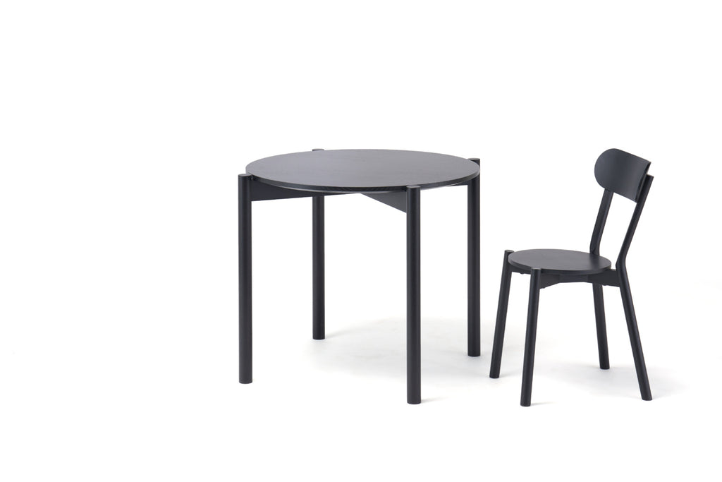 Karimoku New Standard Castor Table Round 85 โต๊ะไม้โอ๊คญี่ปุ่นทรงกลม ดีไซน์มินิมอลโดย BIG-GAME