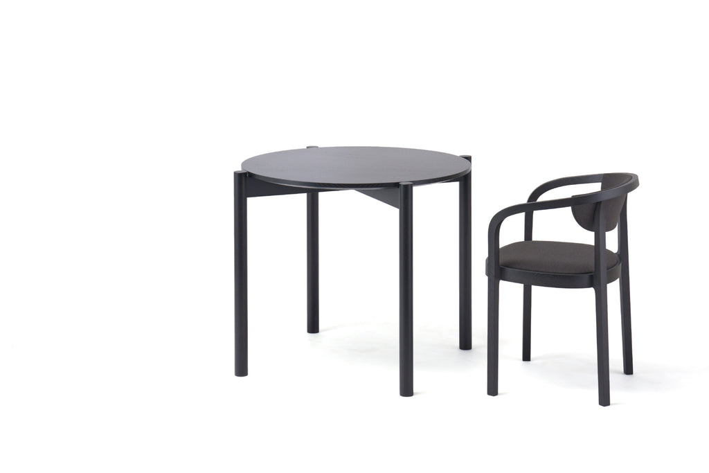 Karimoku New Standard Castor Table Round 85 โต๊ะไม้โอ๊คญี่ปุ่นทรงกลม ดีไซน์มินิมอลโดย BIG-GAME