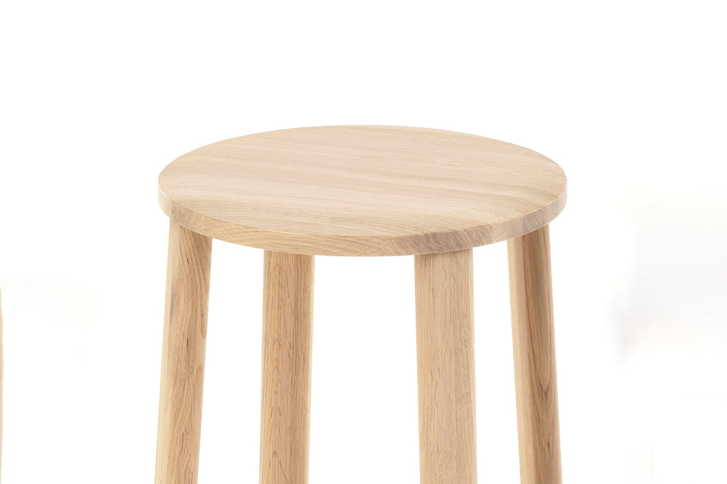 Karimoku New Standard Archive Barstool High สตูลบาร์ไม้โอ๊คดีไซน์มินิมอล ออกแบบโดย Christian Haas