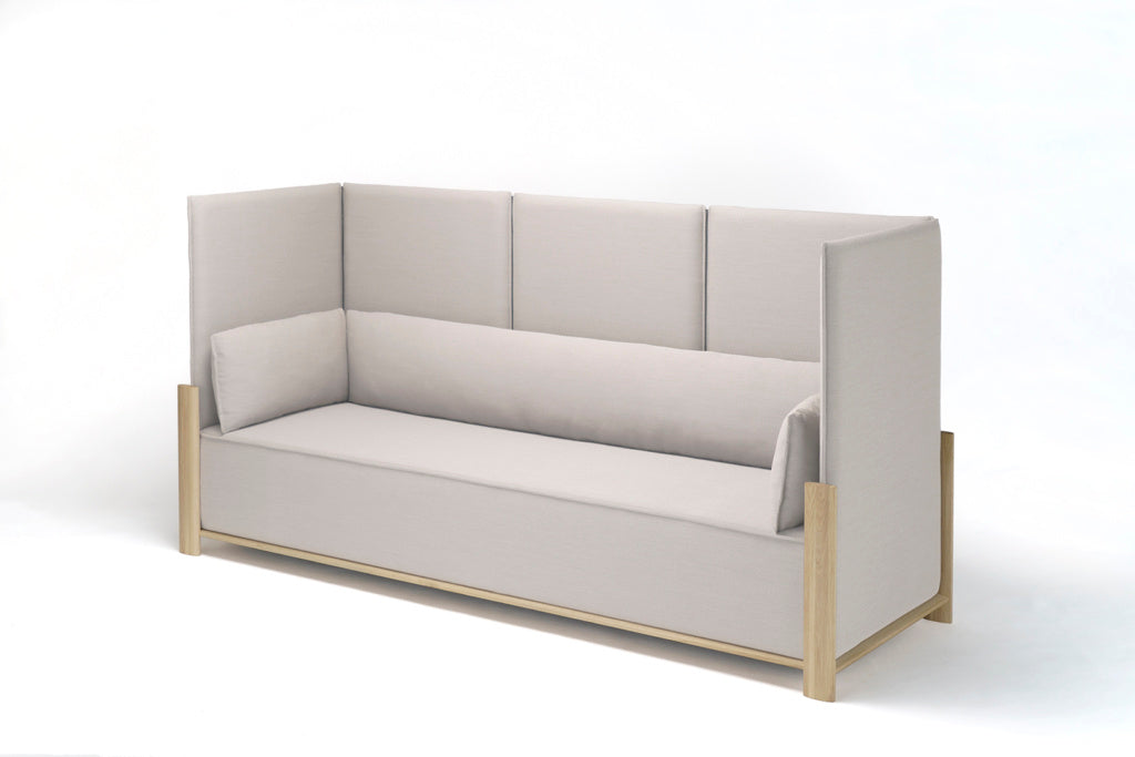Karimoku New Standard Fence Sofa 3-Seater โซฟาพนักพิงสูงโครงไม้โอ๊คเบาะบุผ้า ออกแบบโดย Geckeler Michels