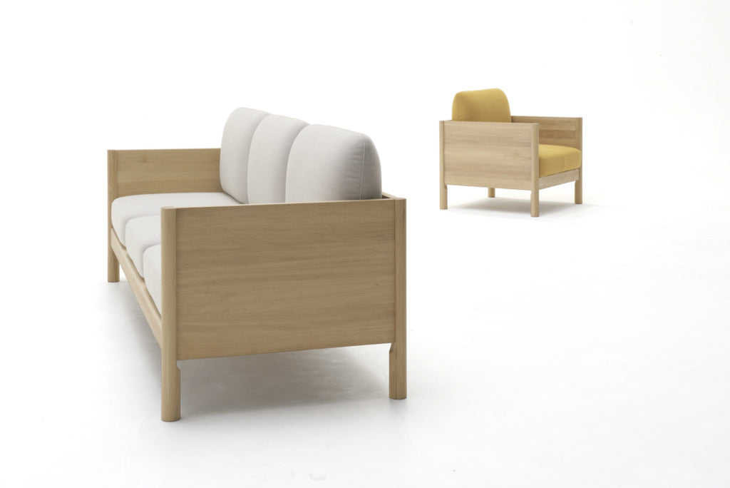 Karimoku New Standard Castor Lobby Sofa 1-Seater โซฟาไม้โอ๊คญี่ปุ่นดีไซน์มินิมอลโดย BIG-GAME