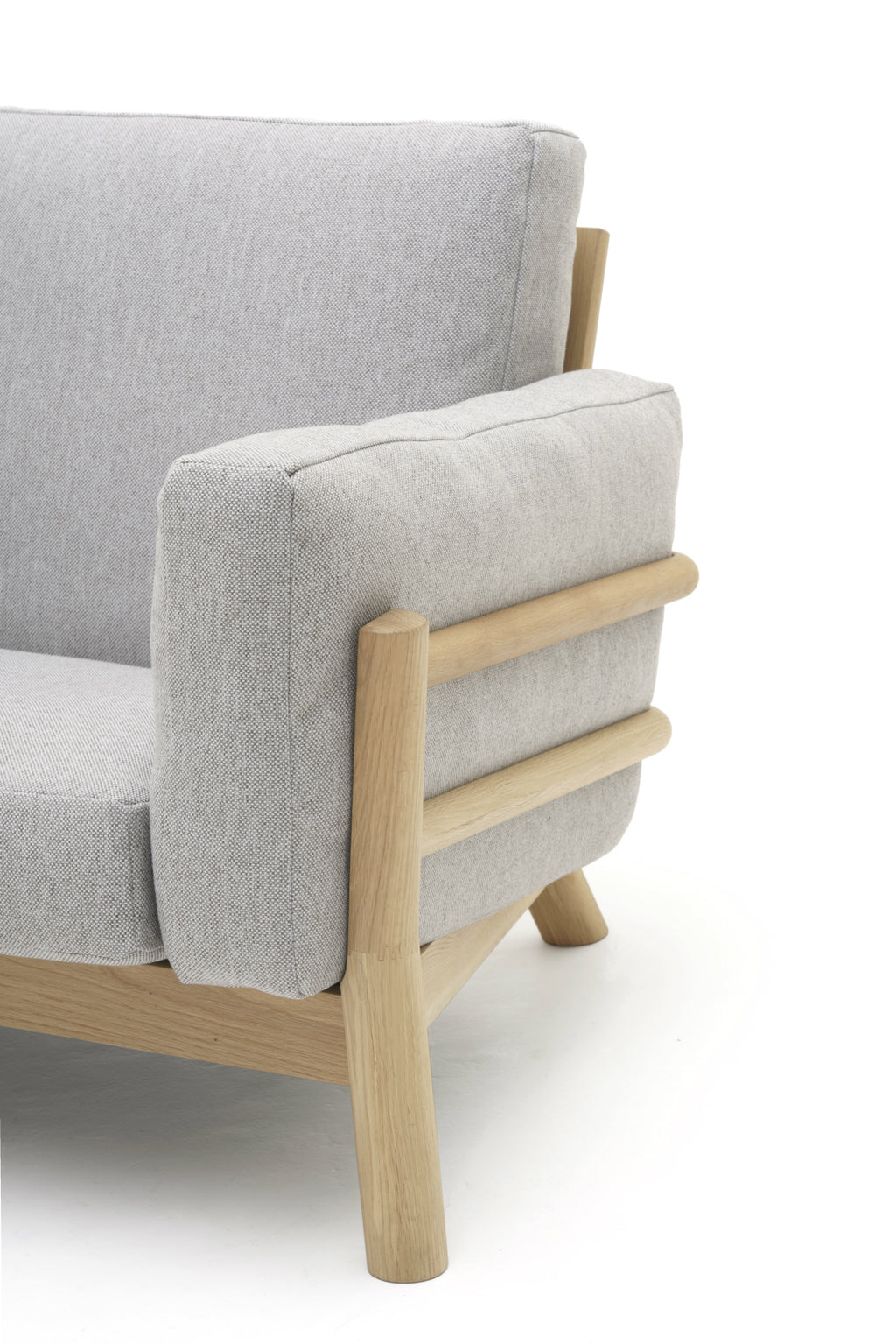 Karimoku New Standard Castor Sofa 2-Seater โซฟา 2 ที่นั่งโครงไม้โอ๊คญี่ปุ่น ดีไซน์มินิมอลโดย BIG-GAME