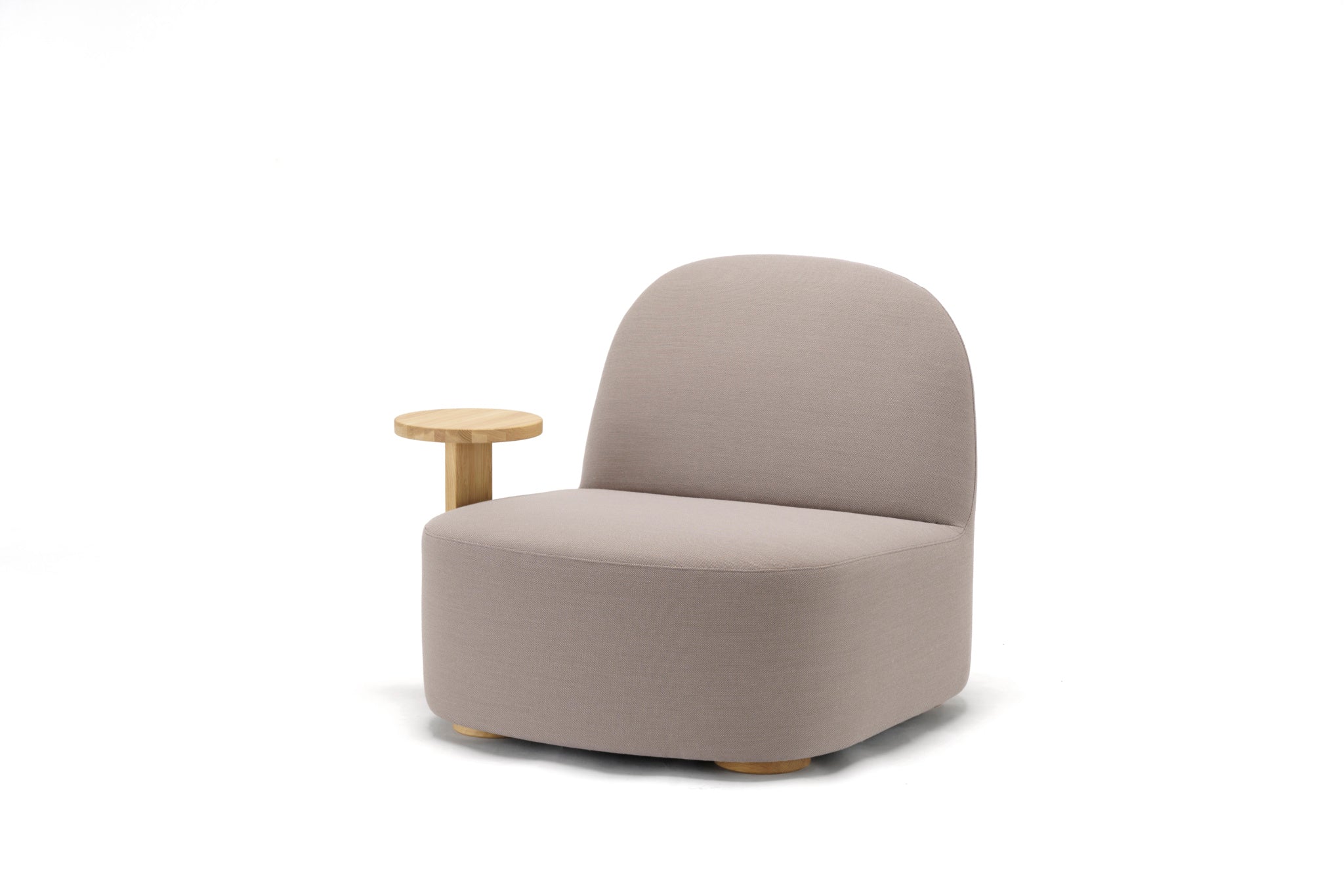 Karimoku New Standard Polar Lounge Chair L with Side Table Right เก้าอี้เลานจ์เบาะบุผ้าพร้อมโต๊ะข้างไม้โอ๊ค ออกแบบโดย Moritz Schlatter