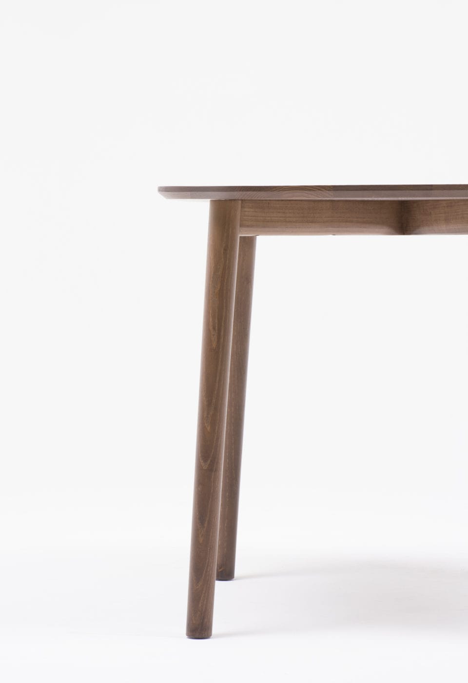 Mattiazzi MC12 TRONCO Table โต๊ะโครงไม้ ash สำหรับพื้นที่รับประทานอาหารและใช้งานร่วมสมัย