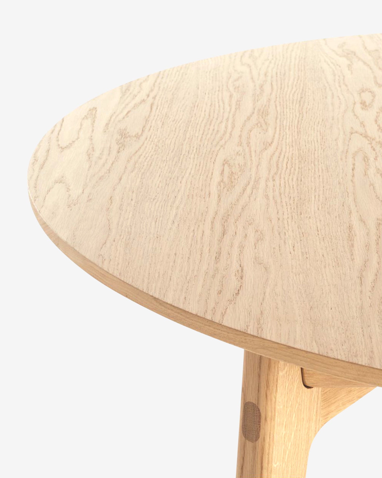 Dulwich Round Extending Table
