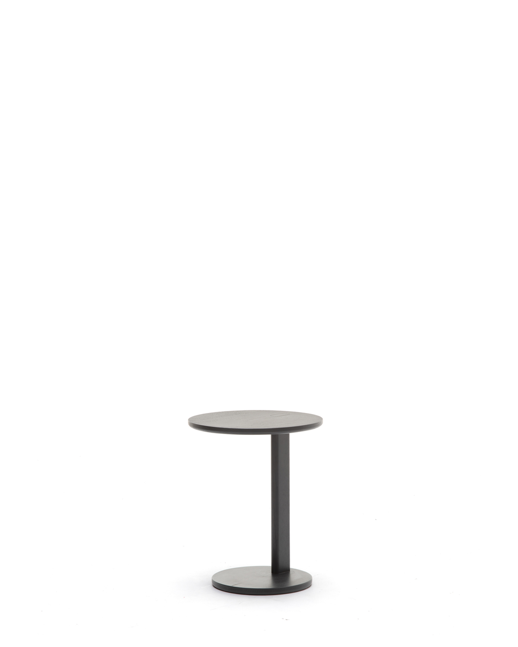 Karimoku New Standard Elephant Side Table โต๊ะข้างไม้เกาลัดดีไซน์ขาอสมมาตร ออกแบบโดย Christian Haas