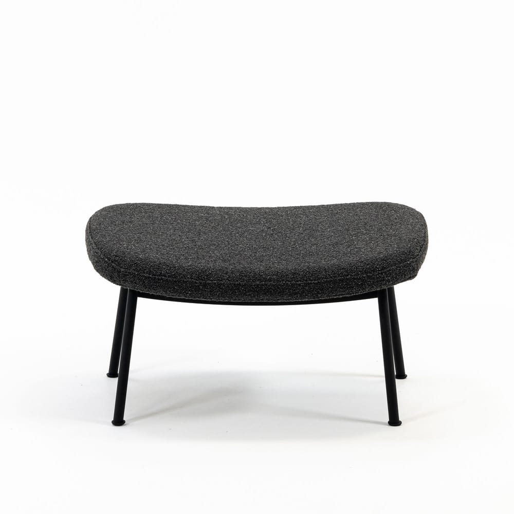 Case Furniture Ella Ottoman สตูลพักเท้าทรงโมเดิร์น หุ้มผ้า Bouclé เนื้อนุ่ม พร้อมฐานให้เลือก 4 แบบ ทั้งเหล็กดำ สเตนเลส ไม้โอ๊ค และไม้วัลนัต ออกแบบโดย Matthew Hilton ใช้คู่กับ Ella Lounge Chair
