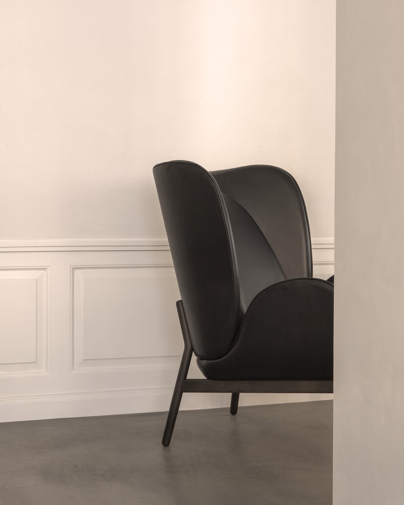 Embrace Lounge Chair