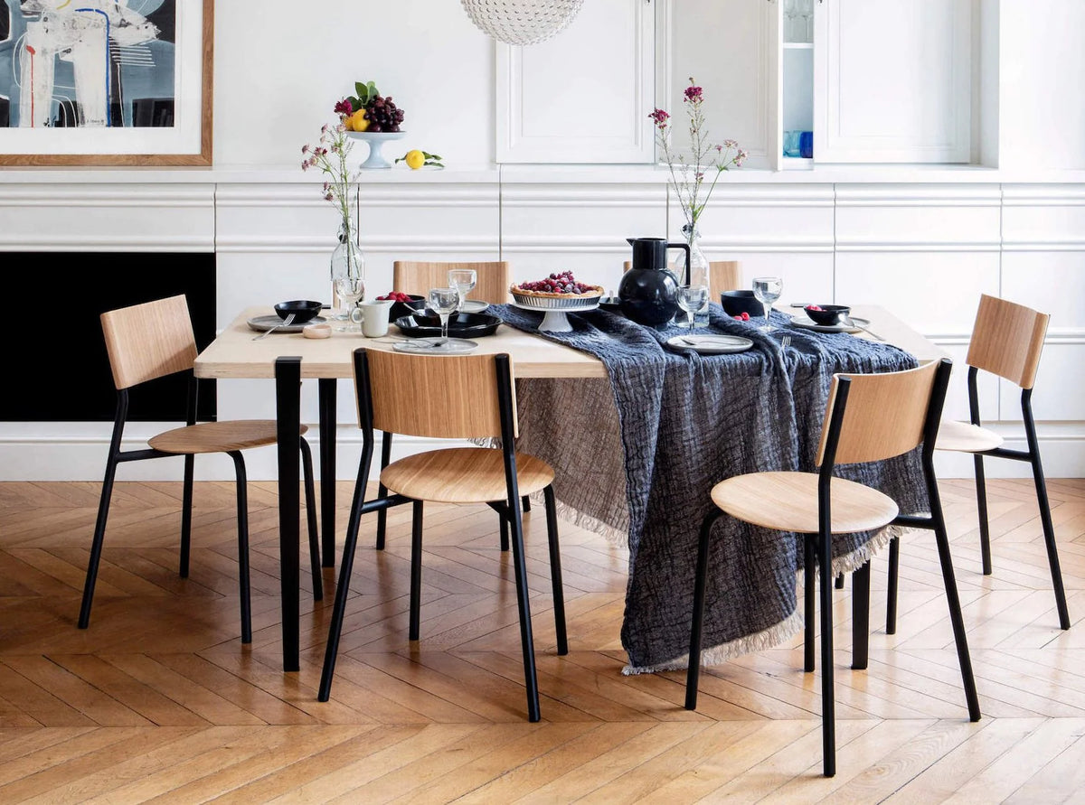 TIPTOE Dining Table