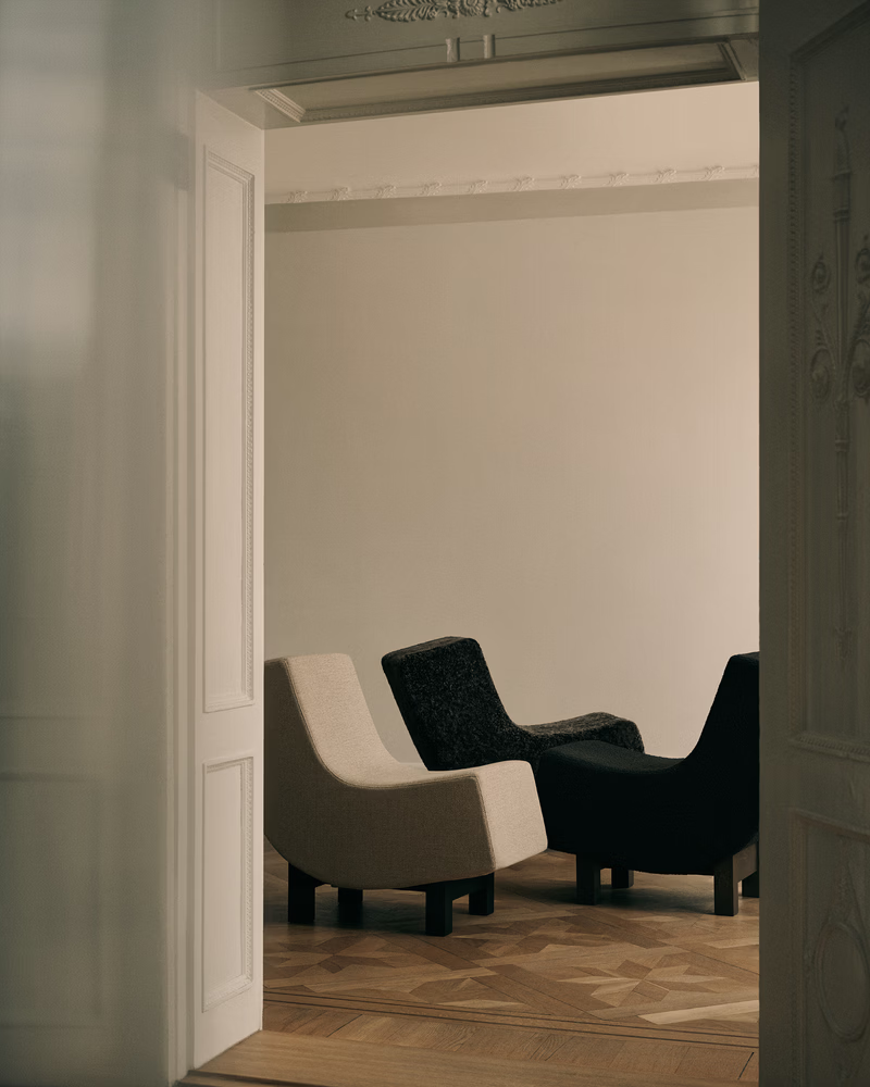 BD1 Lounge Chair