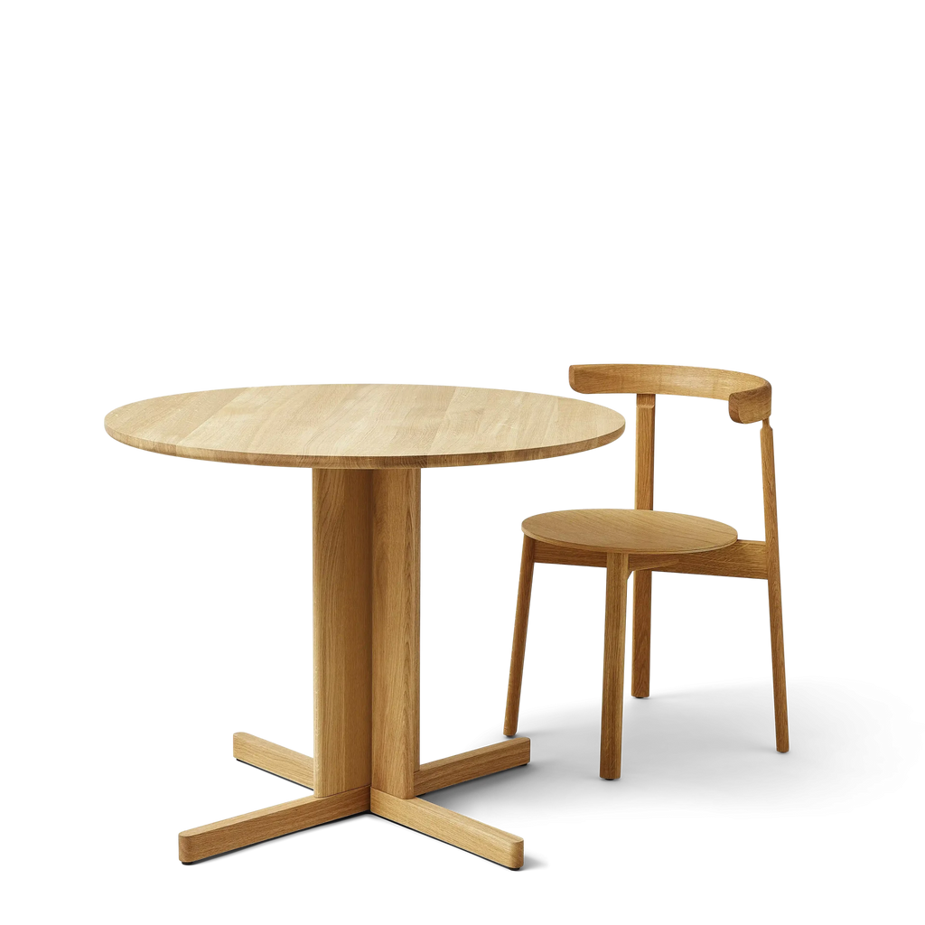 Trefoil Round Table Ø90