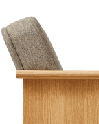 เก้าอี้ Block Lounge Chair จาก Form & Refine โครงไม้โอ๊คเต็มชิ้น เบาะบุผ้า Hallingdal 65 งานเย็บโชว์ตะเข็บ ดีไซน์กะทัดรัดแต่นั่งสบาย เหมาะกับพื้นที่เล็กและห้องนั่งเล่น